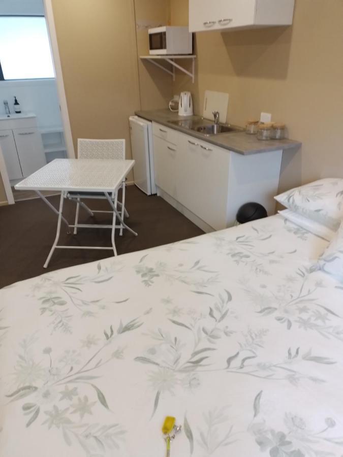 Best Budget Bed And Ensuite - Private Access Close To Beach Waihi Buitenkant foto